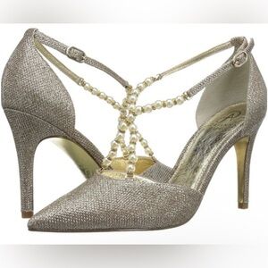 Adrianna Papell Women's Aurora Pump Size 8